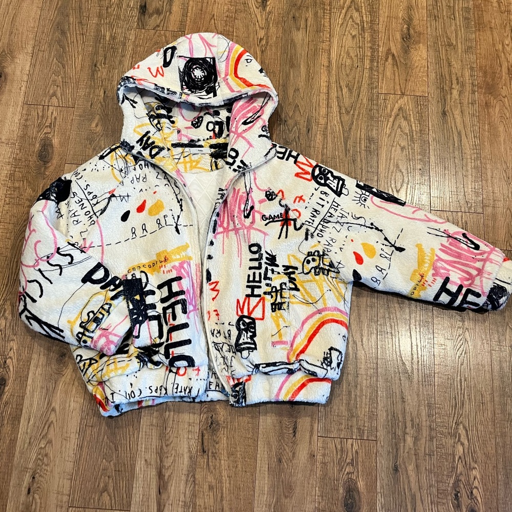 Adika Medium Graffiti teddy coat